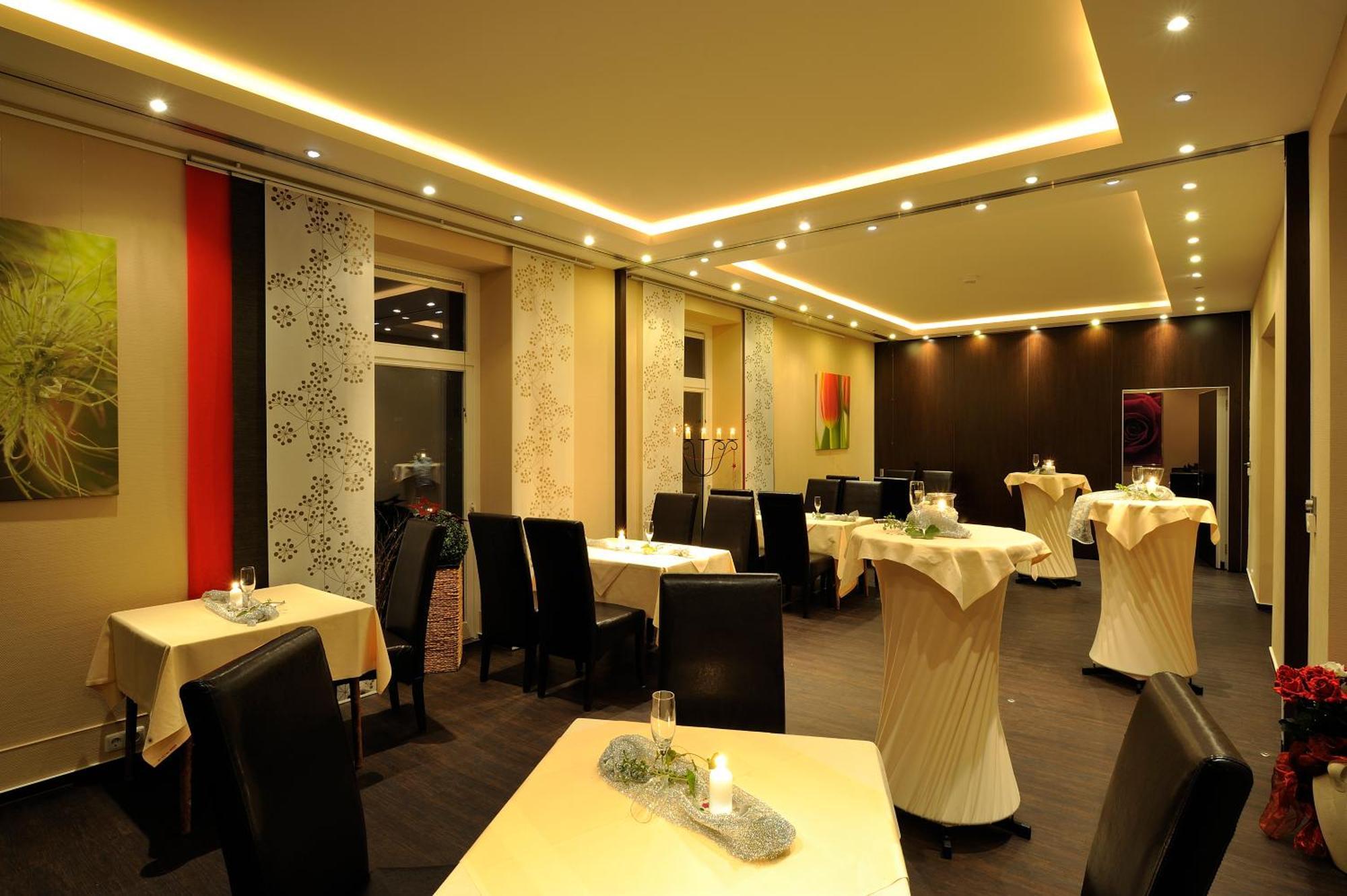 Hotel Zur Heidebluete Hambühren Εξωτερικό φωτογραφία