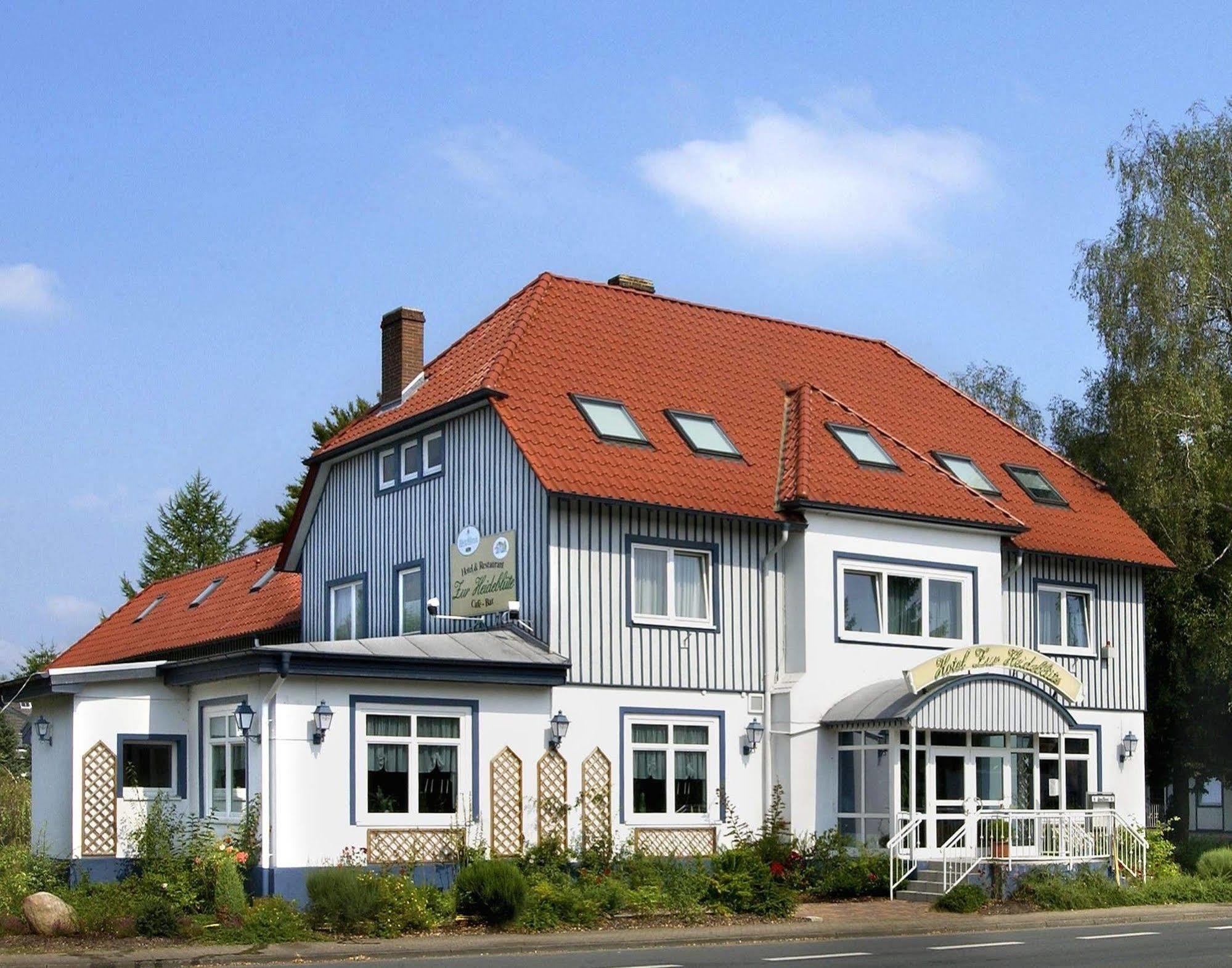 Hotel Zur Heidebluete Hambühren Εξωτερικό φωτογραφία