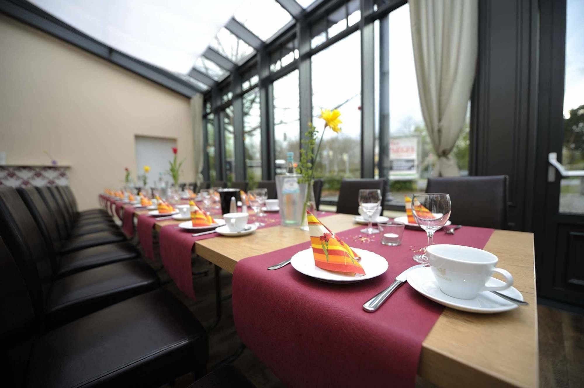Hotel Zur Heidebluete Hambühren Εξωτερικό φωτογραφία
