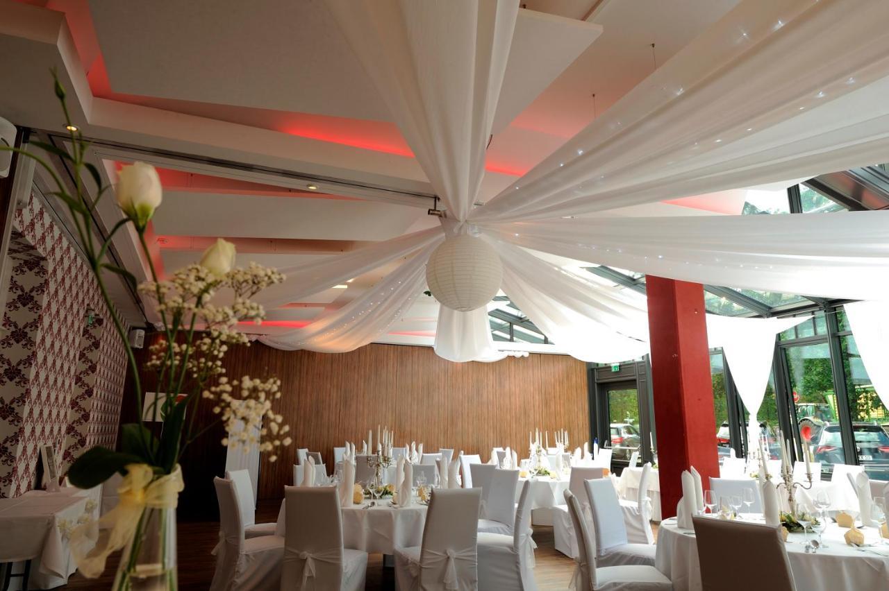 Hotel Zur Heidebluete Hambühren Εξωτερικό φωτογραφία